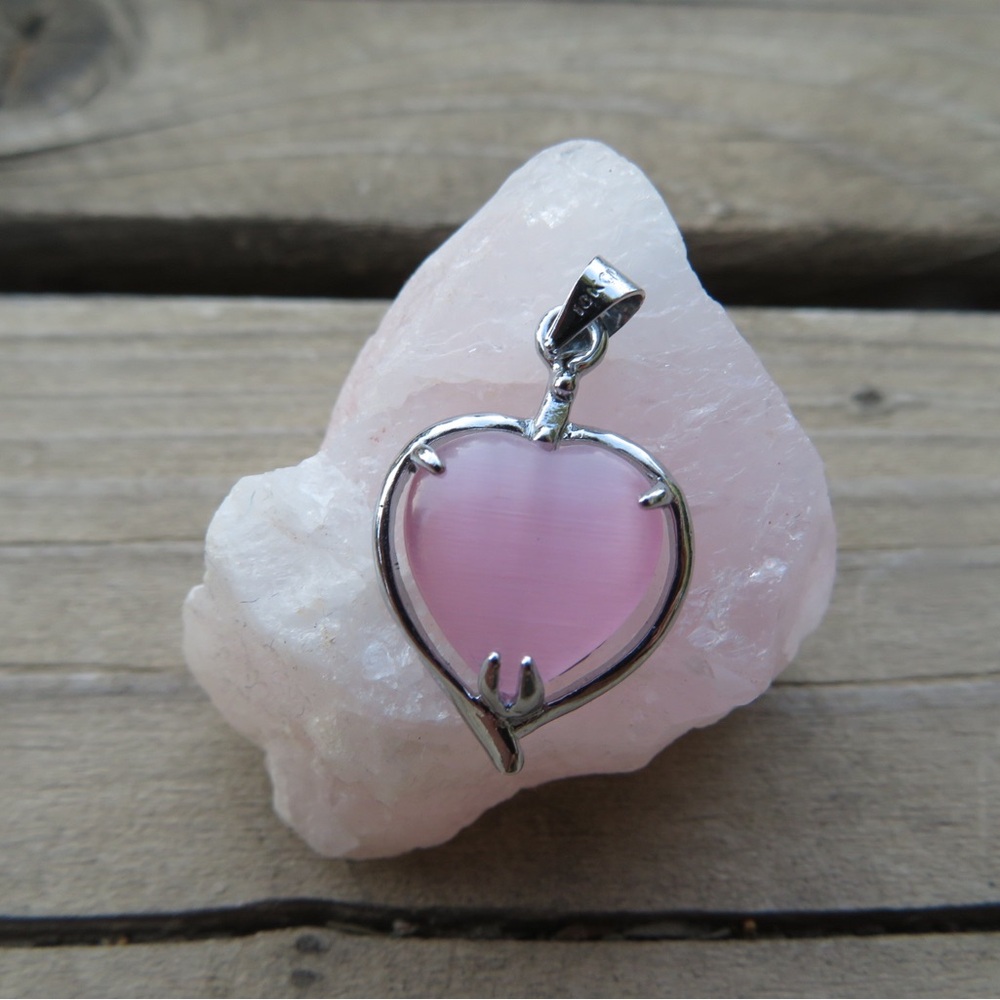 10 karat gold plated Pendant with Pink Stone